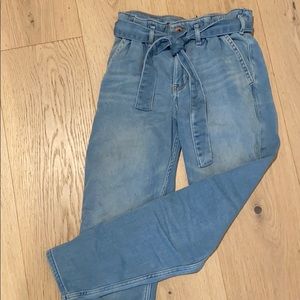 Abercrombie Kids Paperbag style jeans size 11/12
